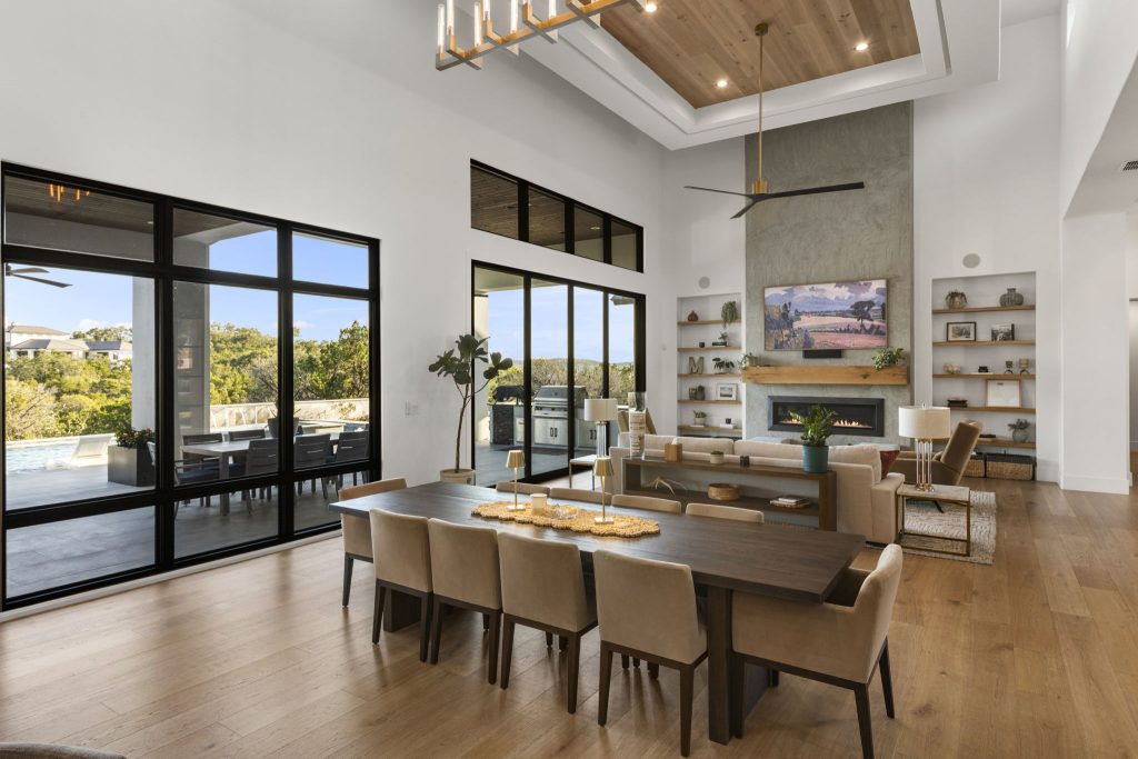 Alturas - modern Hill Country estate