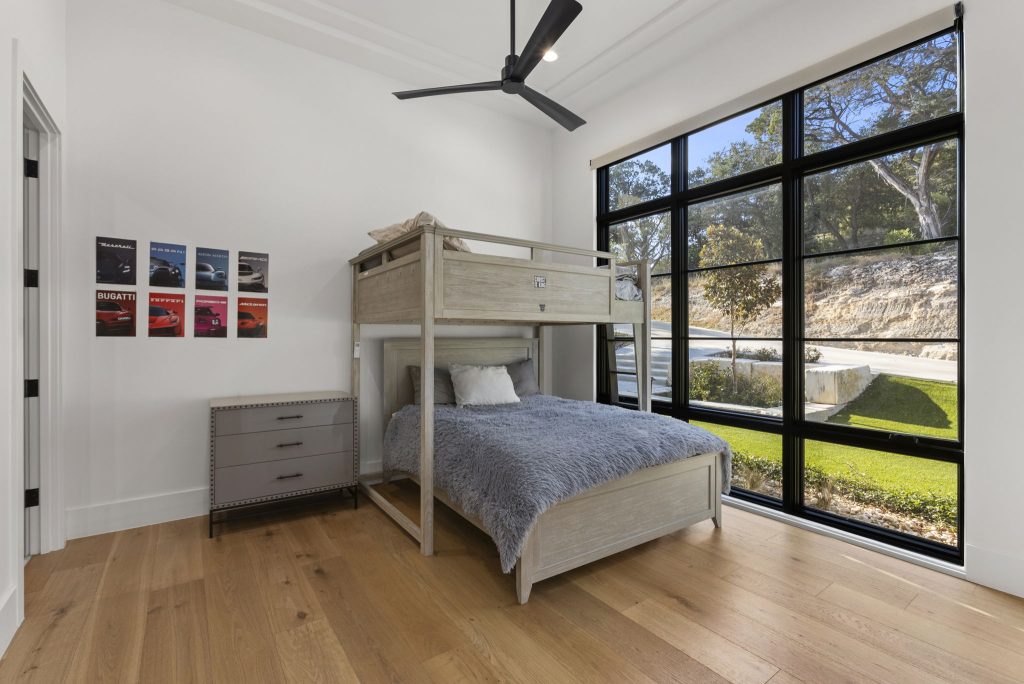 Alturas - modern Hill Country estate